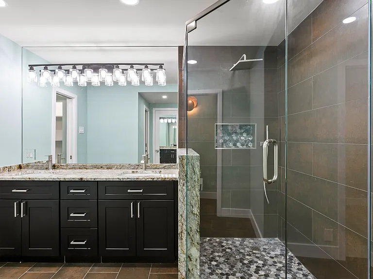 1 Beach Dr SE #1112 — Photo 27
