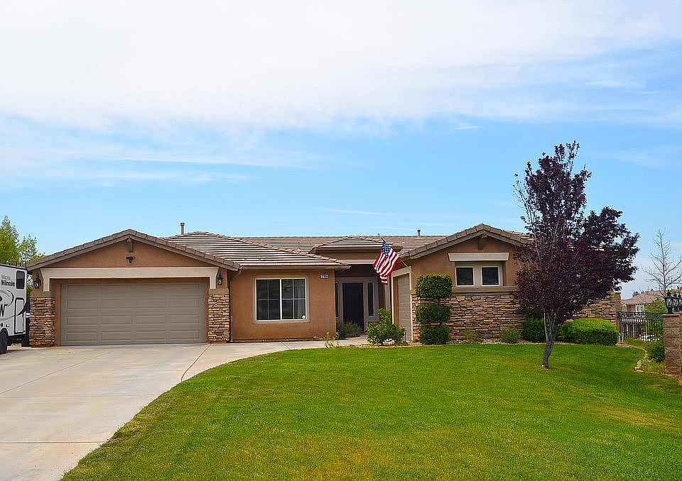 1st image of 12986 Maplewood Dr