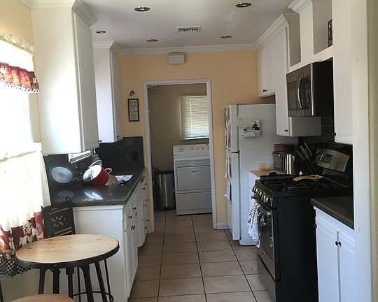 2nd image of 17050 Burton St
