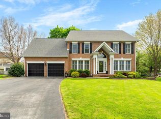2400 Hunters Chase Ct, Frederick, MD 21702