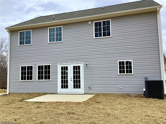 2nd image of 4005 Tenderten Way