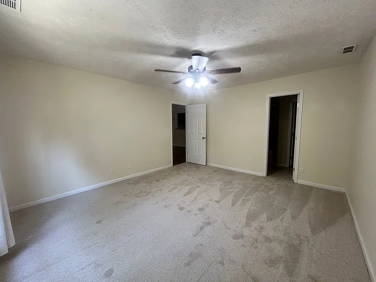 3411 Lainey Ln #C — Photo 13