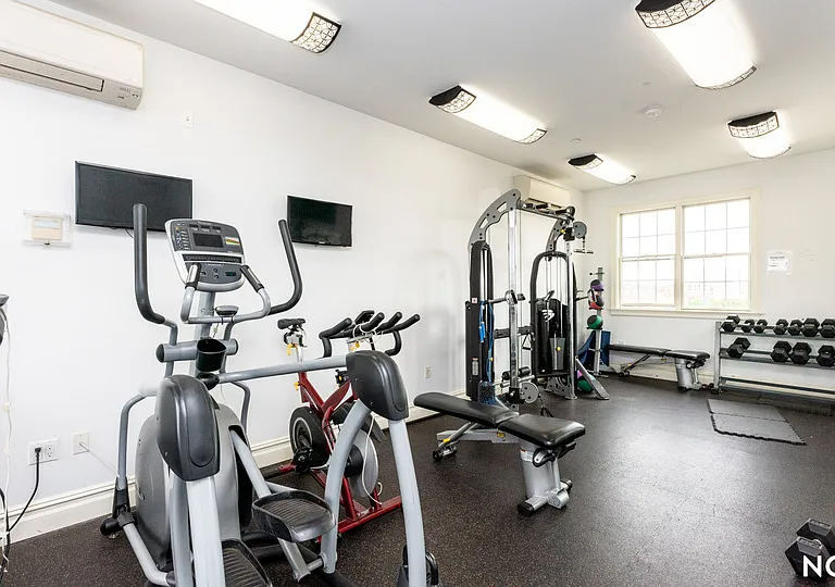 1355 Myrtle Ave #4R — Photo 18