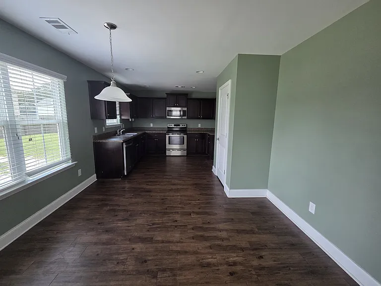 109 Old Mill Rd — Photo 4