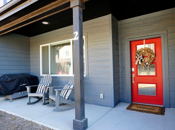 3014 Barnstormer St #2