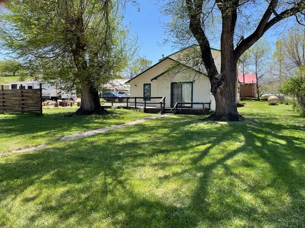 137 Cuchara St, La Veta, CO 81055