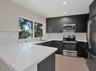 9400 Exposition Blvd APT 202, Los Angeles, CA 90034