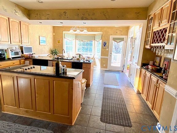 4th image of 14307 Abbots Ridge Ct