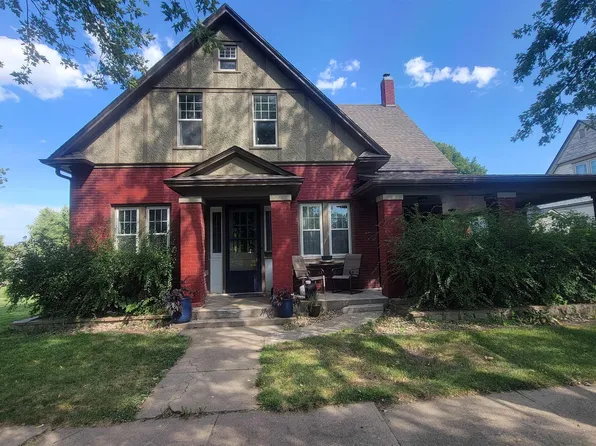 1214 15th St, Auburn, NE 68305