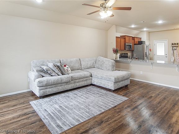 5th image of 9007 Wildwood Way
