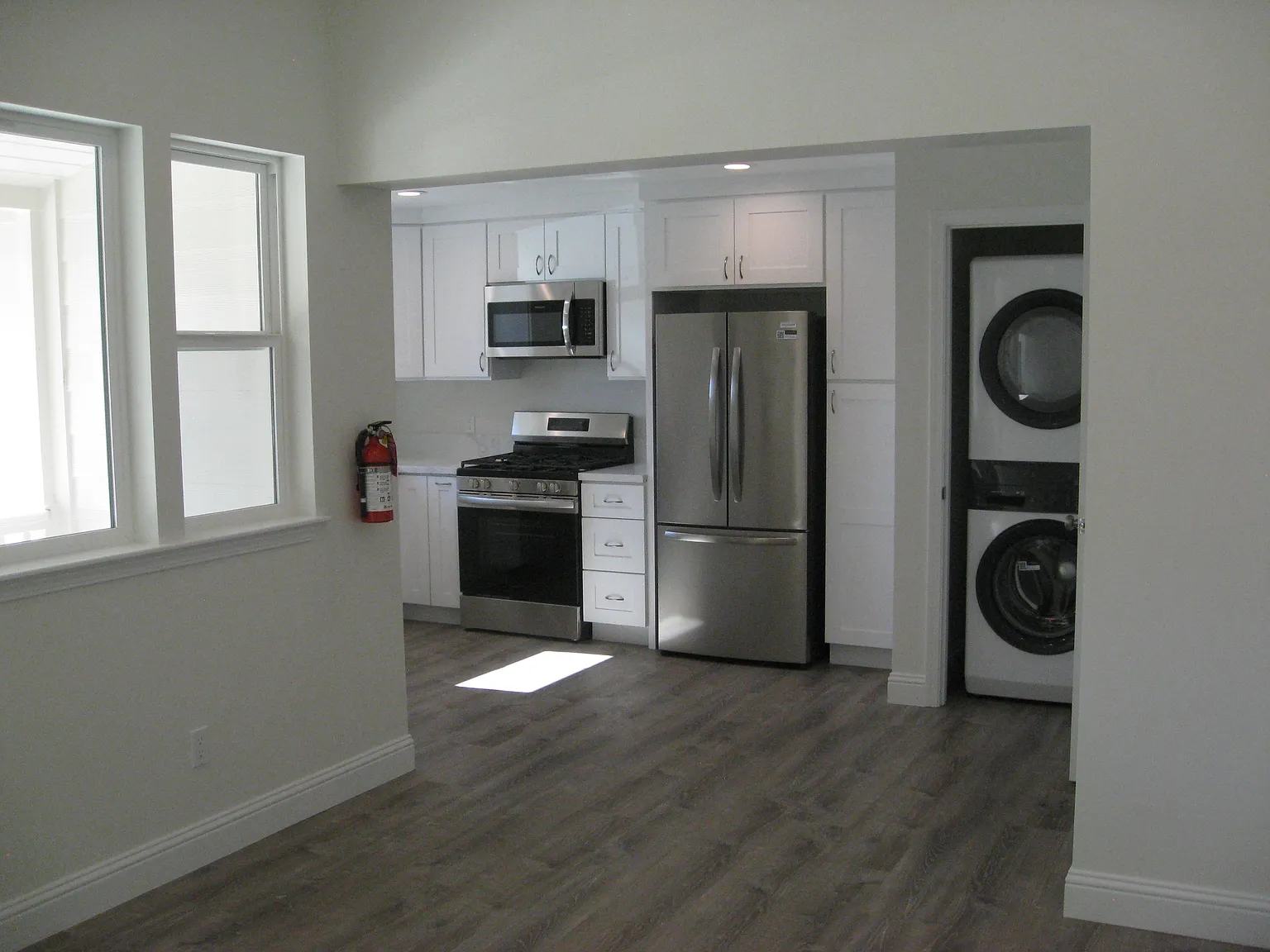 1 bed, 600 sqft, $3,000 — Photo 2