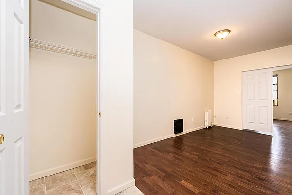 Rented by Nooklyn NYC LLC | media 6