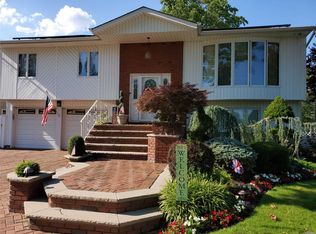 807 Vivian Ct, Baldwin, NY 11510