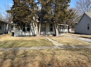 1011 E 14th St, Pittsburg, KS 66762