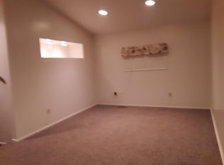 33995 Ecorse Rd, Romulus, MI 48174