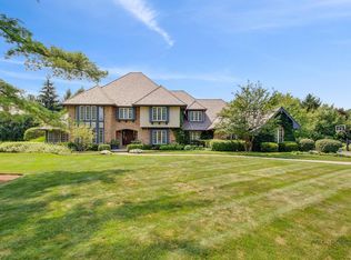 1090 Evergreen Dr, Lake Forest, IL 60045