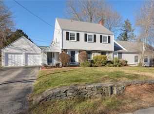 9 Telford Rd, Barrington, RI 02806