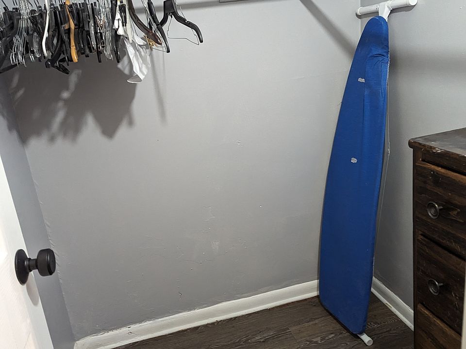Walk in closet