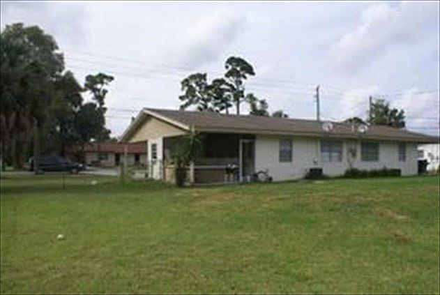 2nd image of 2748 SE Delmar St
