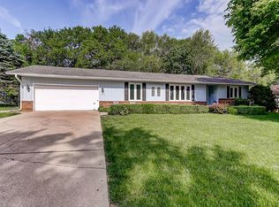 113 Deer Creek Rd, Rochester, IL 62563