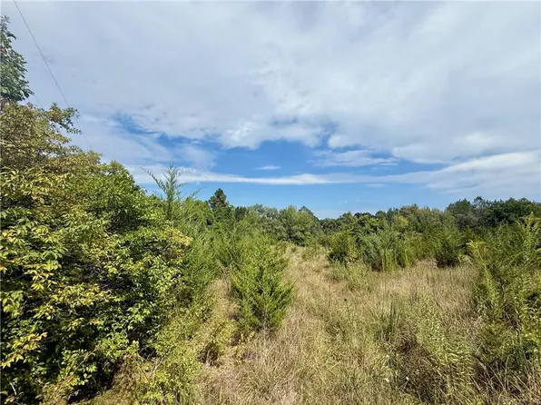 6713 Martin Luther King Jr Blvd, Kansas City, MO 64129