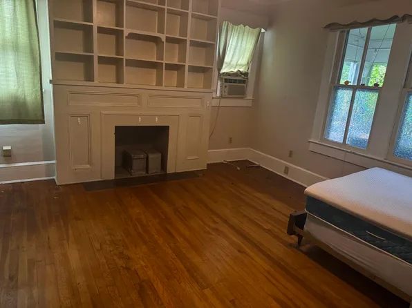 497 Lynch Ave NW, Atlanta, GA 30318