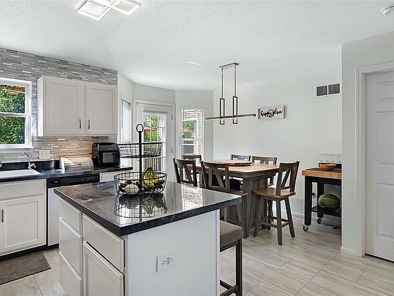 2nd image of 4040 Erika Dr