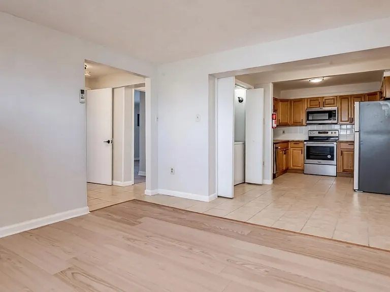 1005 Lincoln St #D2 — Photo 4