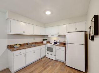 100 Upland Ave #16-B7, Horsham, PA 19044