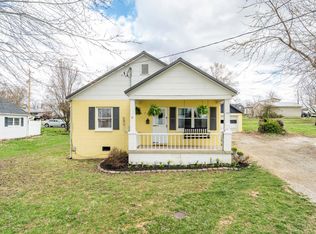 172 Walnut St, West Union, OH 45660