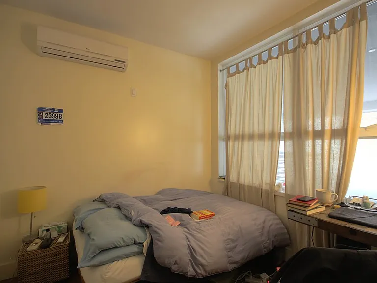 431 Grand St #5C — Photo 5