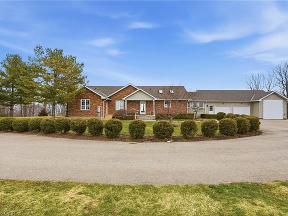 5th image of 648 Front Rd