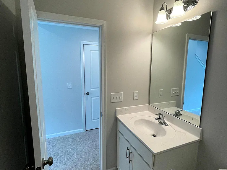 1036 Commack Dr — Photo 41