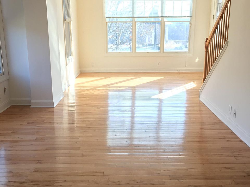 2nd image of 1151 Frick Ln