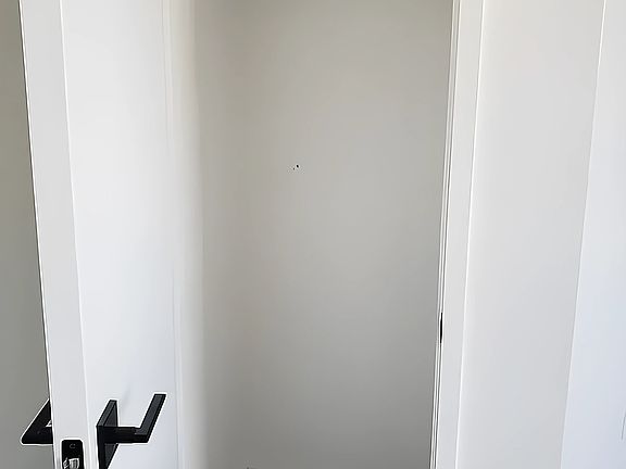 5th image of 796 McDonald Ave #2R