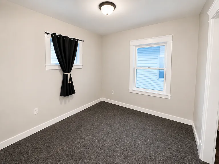 12502 Forest Ave — Photo 4