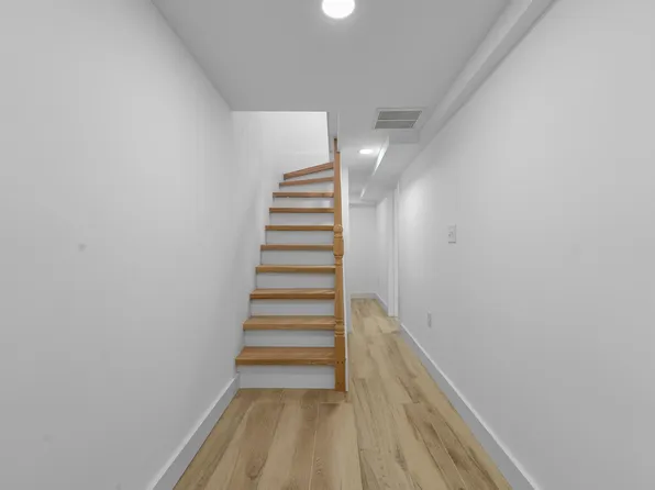 330 Forrest Street image 24 of 33