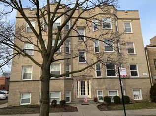 6100 N Mozart St #1, Chicago, IL 60659