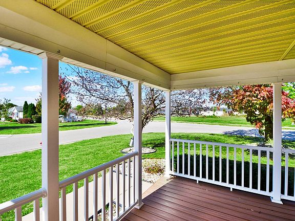 4th image of 601 Filly Ln