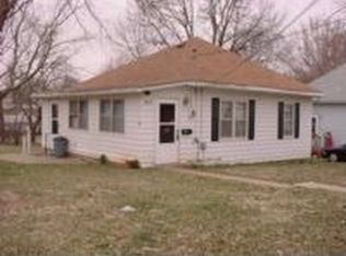1612 S 11th St, Leavenworth, KS 66048