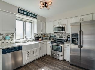 1523 Grandview Ct, Kansasville, WI 53139