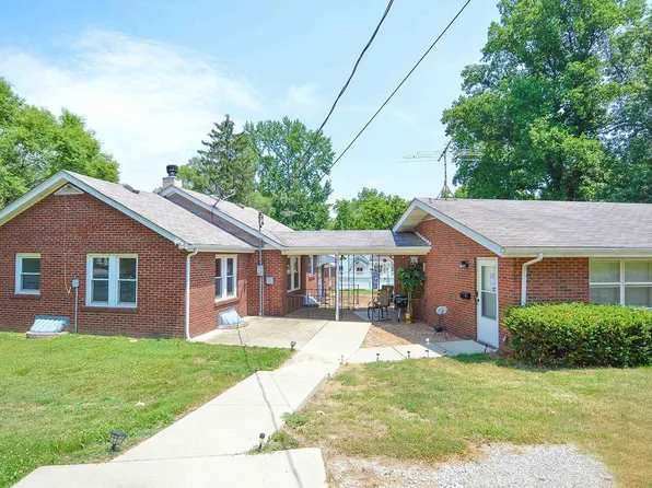 1 Woodside Dr, Belleville, IL 62223