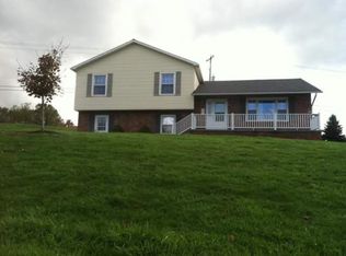 101 Ash Ln, Punxsutawney, PA 15767