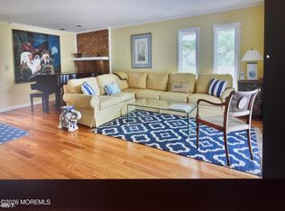 50 Linden Ct, Spring Lake, NJ 07762