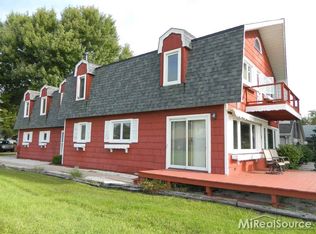 440 Lathrop St, Algonac, MI