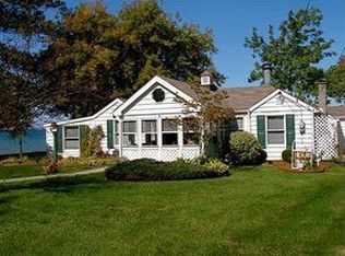 2417 Lake Rd, Ransomville, NY 14131