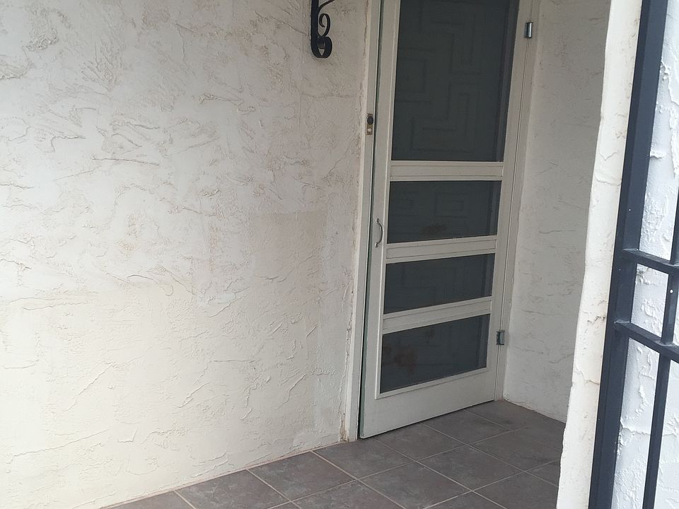 1st image of 6201 Escondido Dr APT 13G