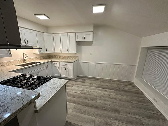 2nd image of 20336 Cohasset St APT 24