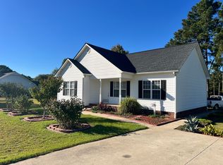 98 Franklin Ln, Angier, NC 27501