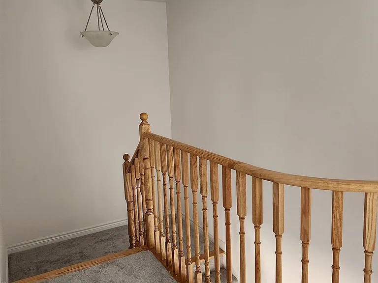 338 Russell St — Photo 8